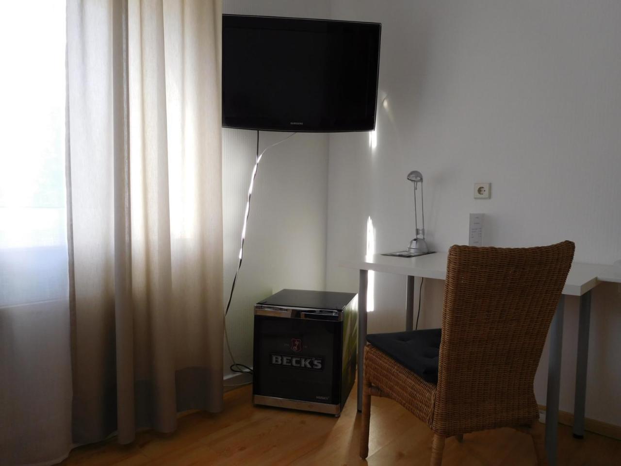 Arkadia Hotel Burgwedel  Extérieur photo